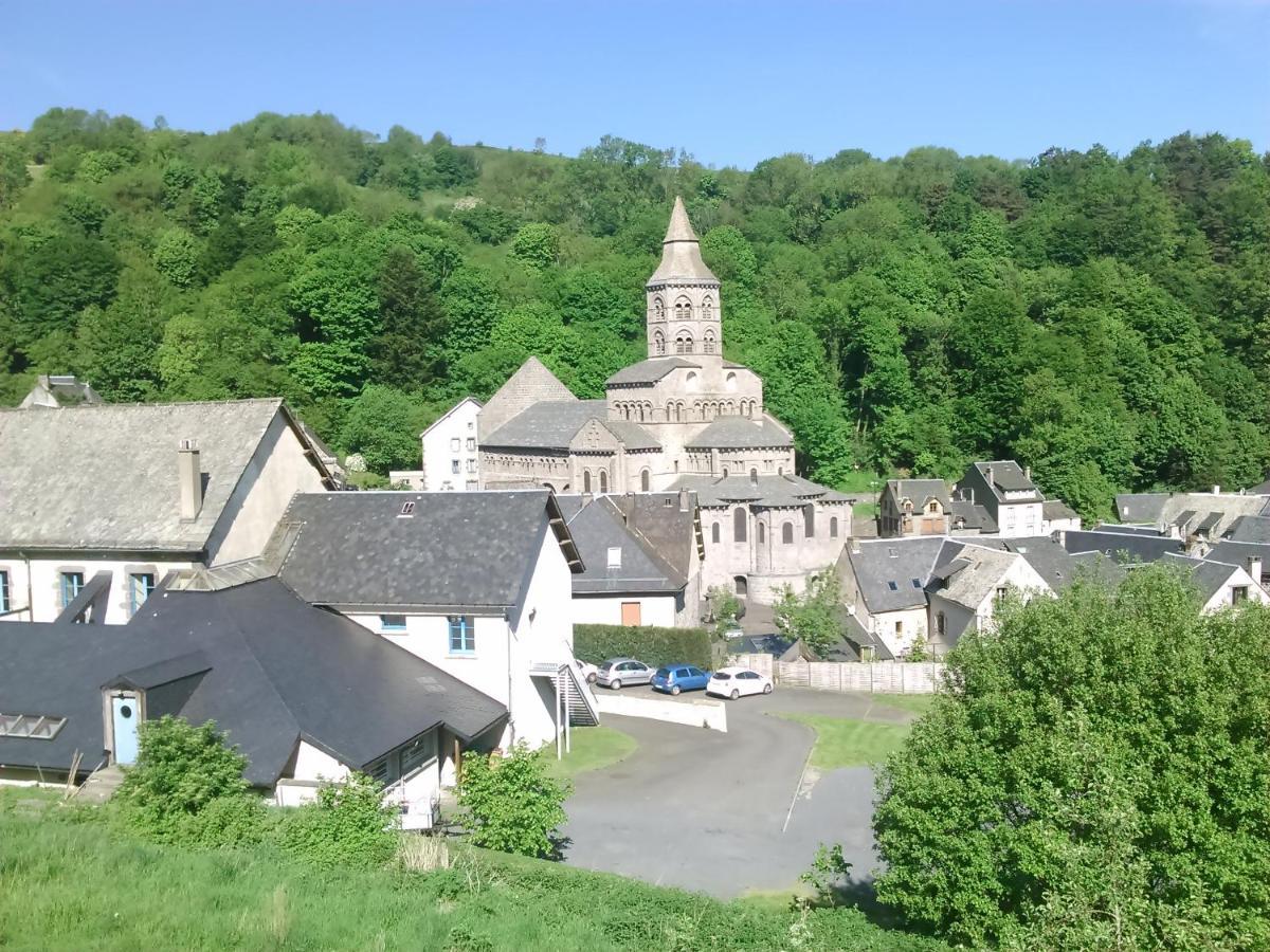 Rose, 4 Pers. Villa Saint Antoine, Orcival, Sancy Esterno foto